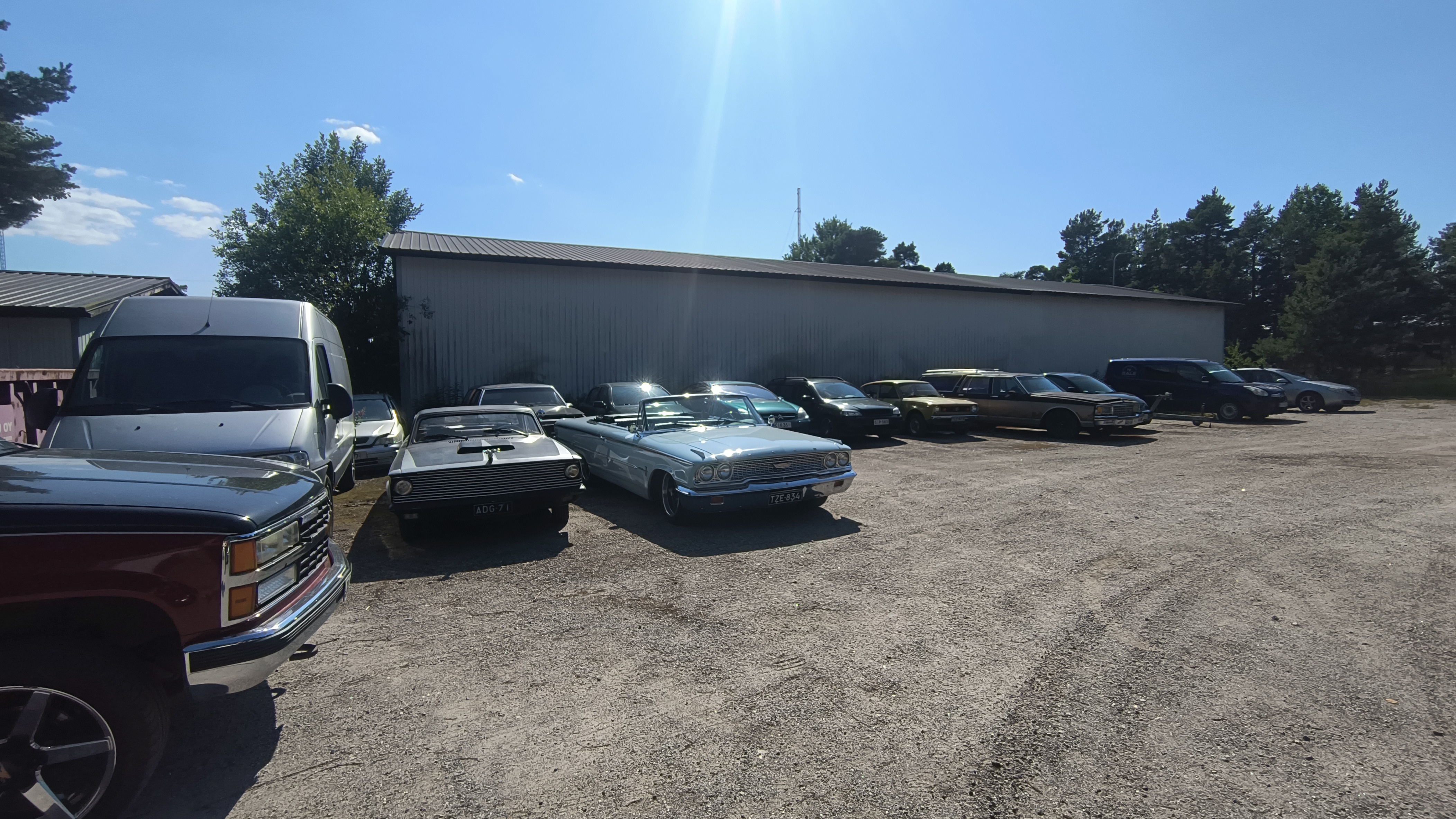 Hallin pihalta kuva | Korjaamo Uki